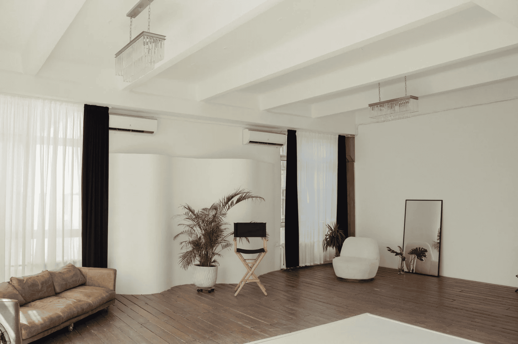 Аренда фотостудии OneTake studio Зал WHITE в Москве | Фото 