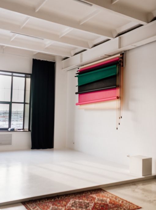 Аренда фотостудии ONE MORE STUDIO Зал Циклорама 2 В Иркутске | Фото 