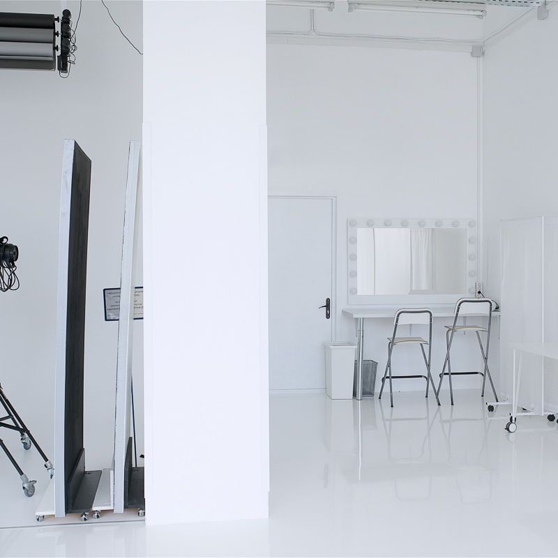 Аренда фотостудии FOTOFABRIKA Зал Оникс в Москве | Фото 