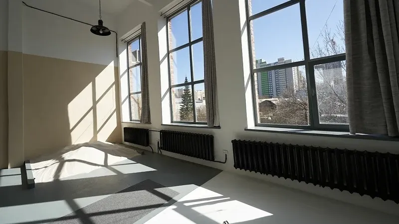 Аренда фотостудии Монохром Зал OCEAN в Уфе | Фото 