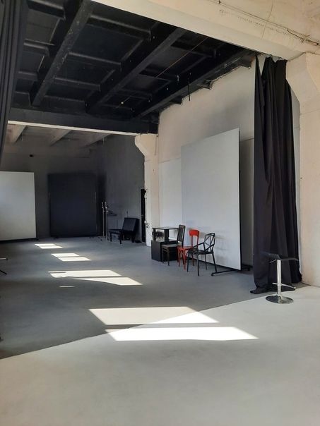 Аренда фотостудии Time studio Зал Чёрный  в Воронеже | Фото 