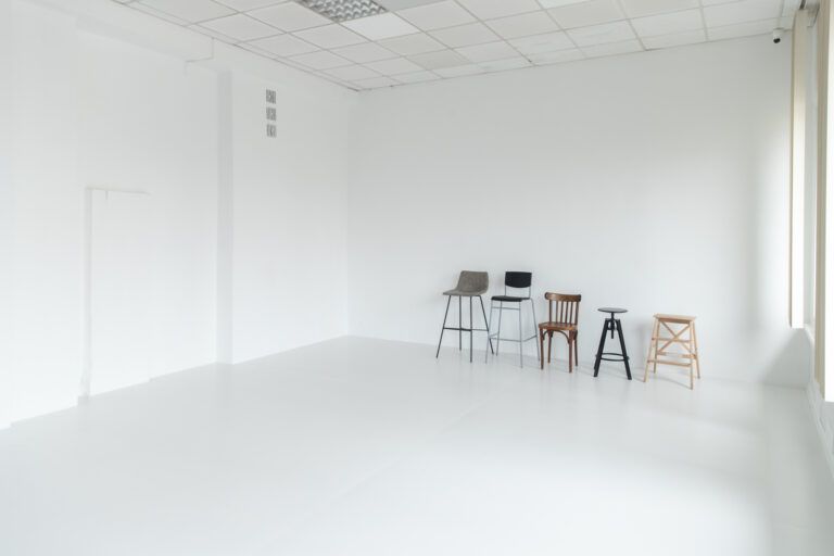 Аренда фотостудии Фотостудия NEOSTUDIO Зал Зал Бейсик в Минске | Фото 