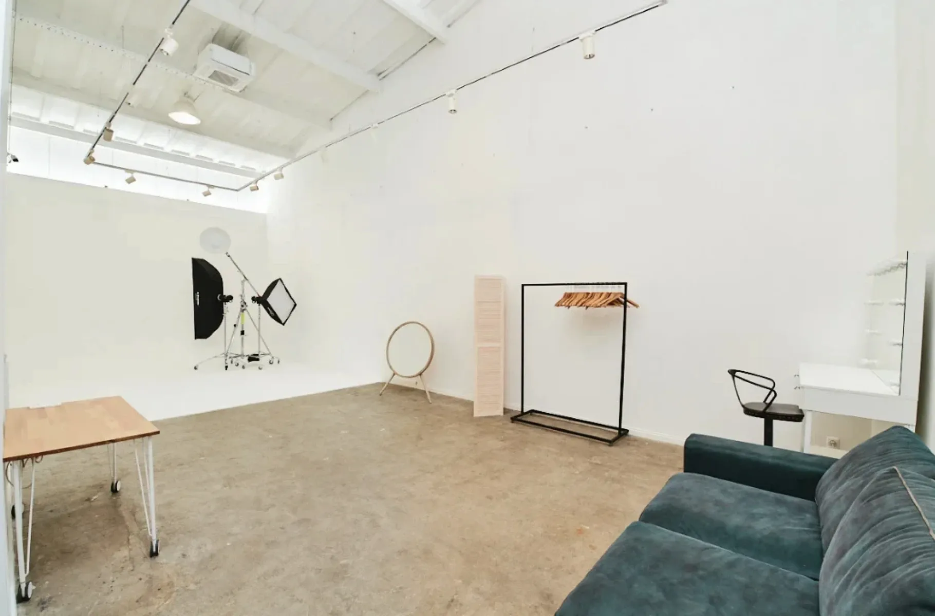 Аренда фотостудии MAYAK 1.0 Зал 70  в Москве | Фото 