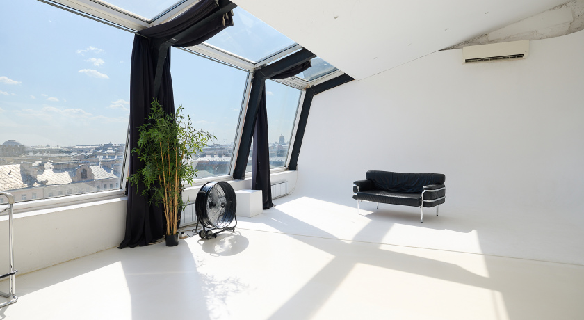 Аренда фотостудии SKYPOINT STUDIO Z33 Зал ВЕРХНИЙ в Санкт-Петербурге | Фото 
