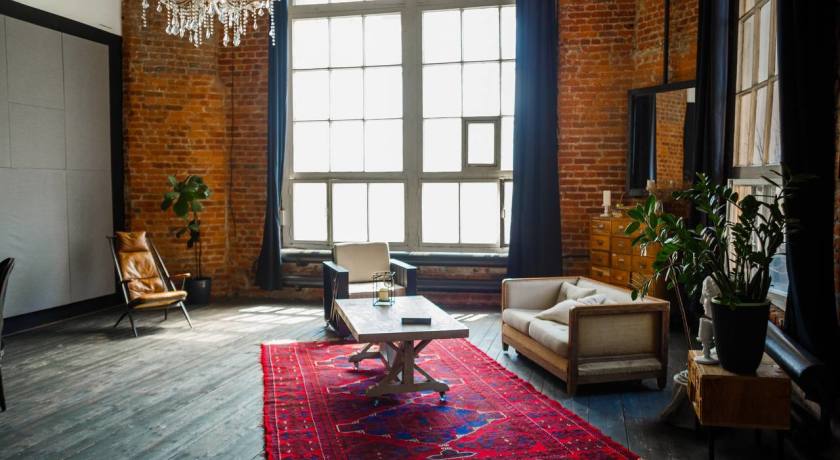 Аренда фотостудии Naked Studio Зал LOFT 120 в Москве | Фото 