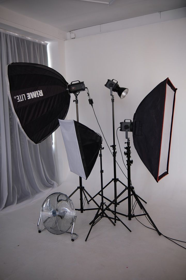 Аренда фотостудии Апельсин Зал Апельсин В Новокузнецке | Фото 