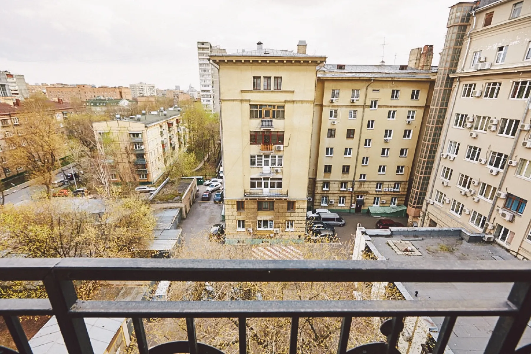 Аренда фотостудии MANHATTAN HOUSE Зал Основной  в Москве | Фото 