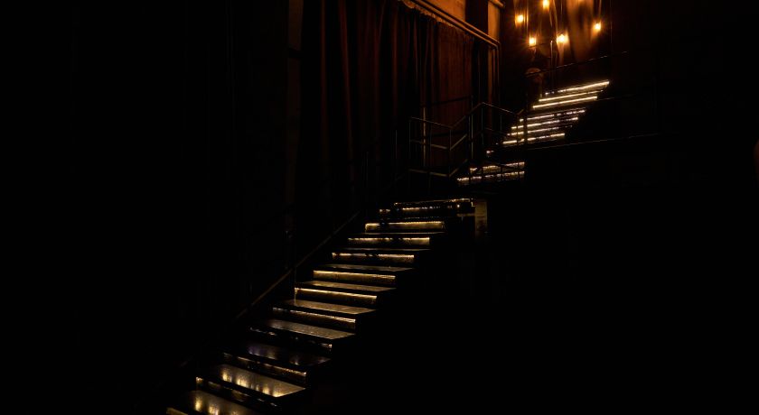 Аренда фотостудии Husky Studio Зал Бархат в Москве | Фото 