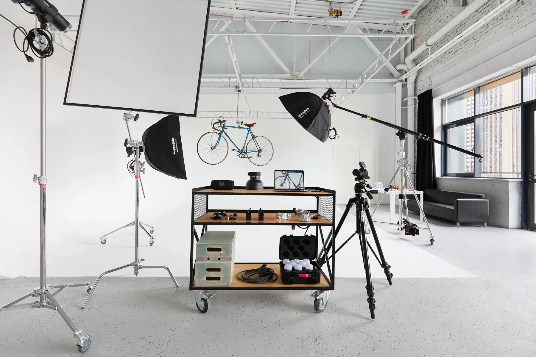 Аренда фотостудии MAYAK 2.0 Зал 120  в Москве | Фото 