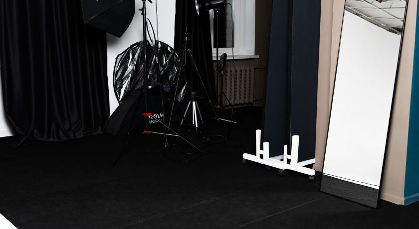 Аренда фотостудии PROMEMORIES Зал VENERA (ЦИКЛОРАМА)  в Екатеринбурге | Фото 