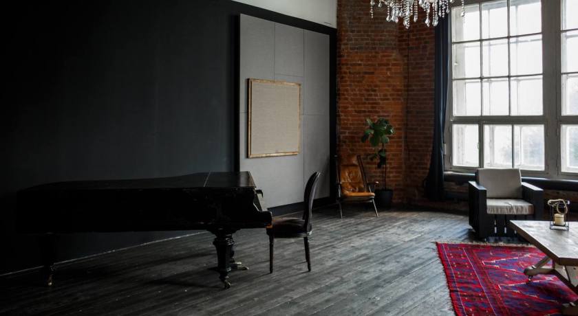 Аренда фотостудии Naked Studio Зал LOFT 120 в Москве | Фото 