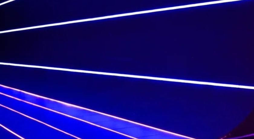 Аренда фотостудии QWEEX CAMPUS Зал SPECTRUM в Москве | Фото 