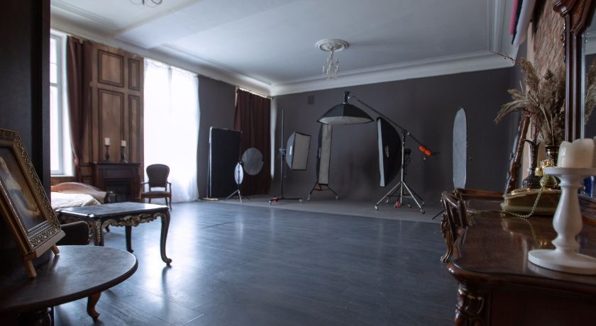 Аренда фотостудии Adini Зал БОН-АПАРТ в Санкт-Петербурге | Фото 