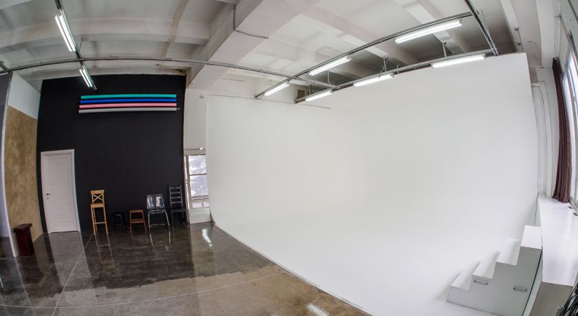 Аренда фотостудии FOTOFABRIKA Зал Кварц в Москве | Фото 