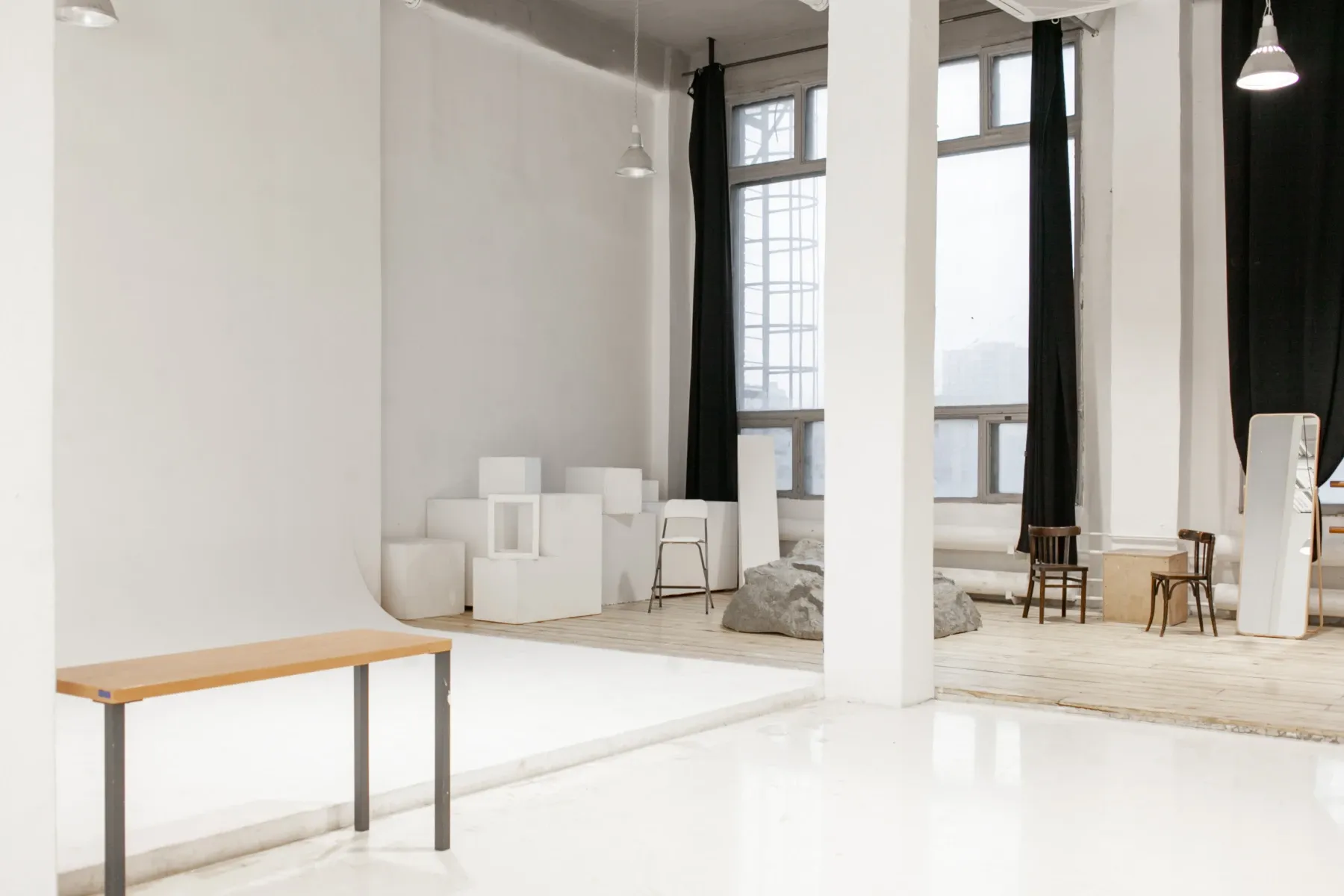 Аренда фотостудии WE CAMPUS (QWEEX) Зал SET  в Москве | Фото 