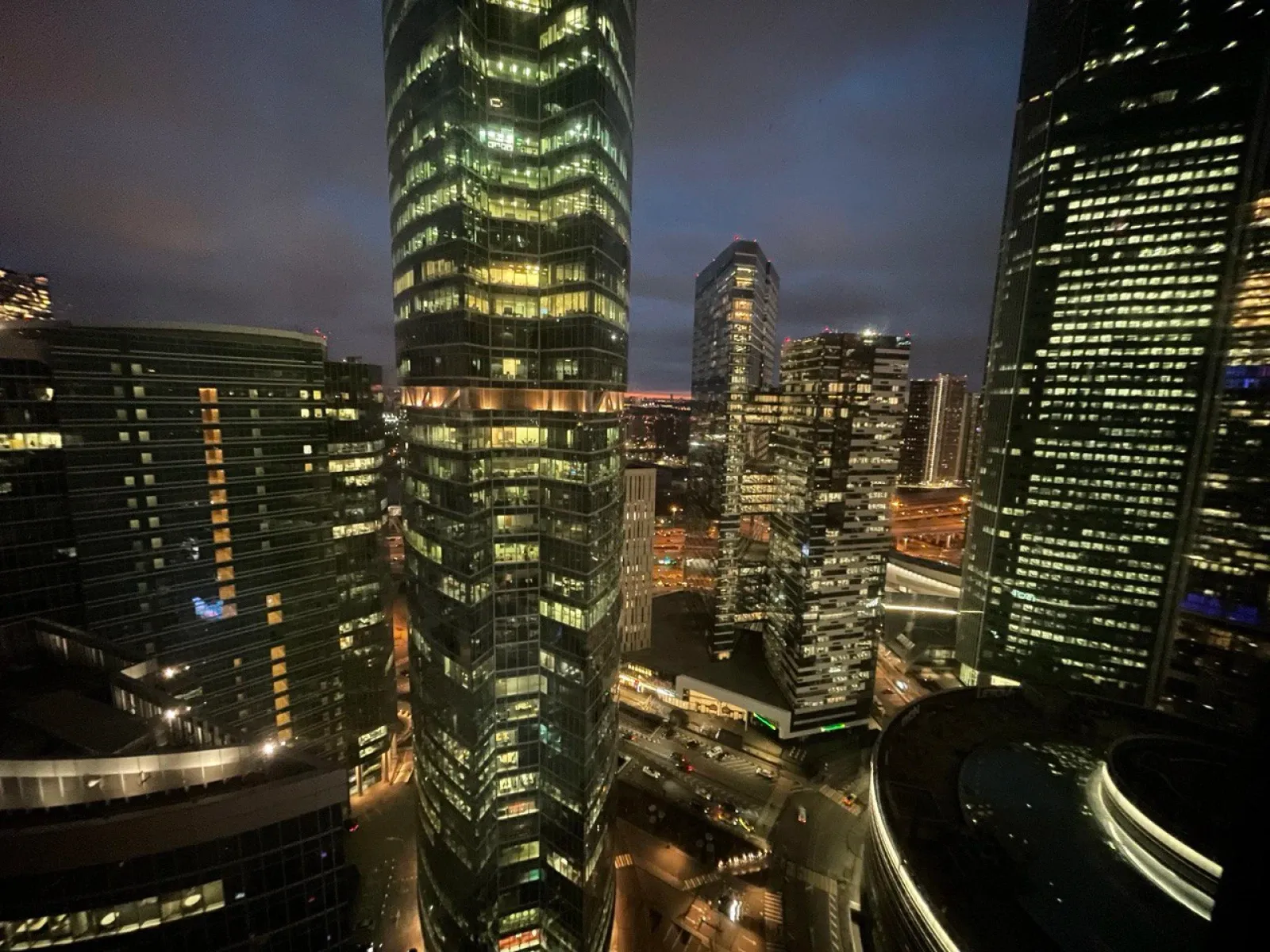 Аренда фотостудии PIANOROOMS Сити Зал SKY Hall в Москве | Фото 