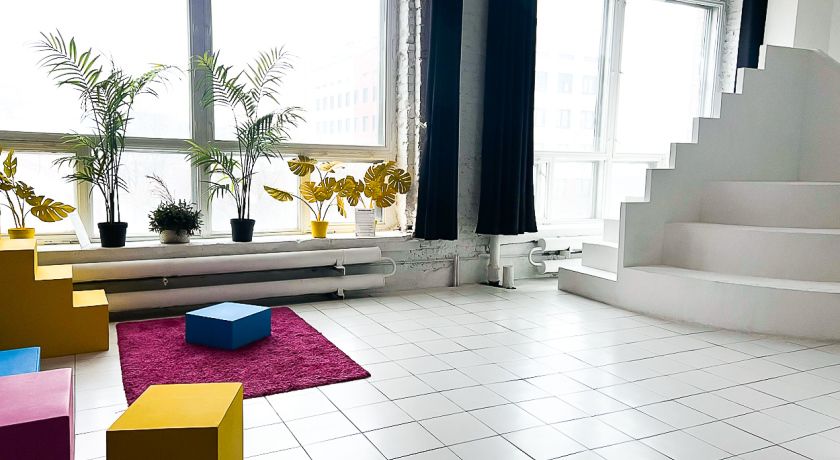 Аренда фотостудии QWEEX CAMPUS Зал BARBARA в Москве | Фото 