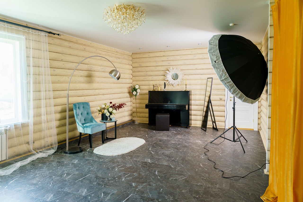 Аренда фотостудии ХВОЯ Фотохаус Зал СОСНОВЫЙ в Екатеринбурге | Фото 