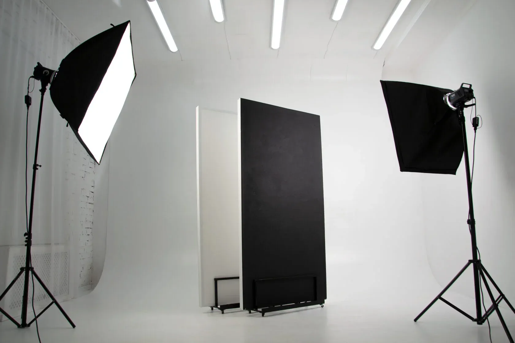 Аренда фотостудии Своя Зал Интерьерная + циклорама В Омске | Фото 