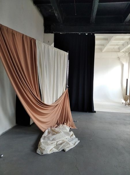 Аренда фотостудии Time studio Зал Чёрный  в Воронеже | Фото 