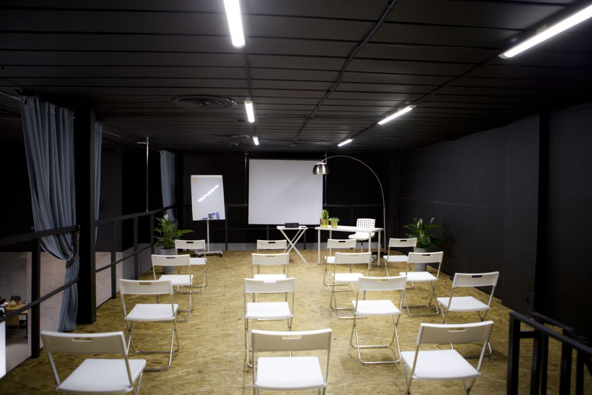 Аренда фотостудии Naked Sky Зал Balcony в Москве | Фото 