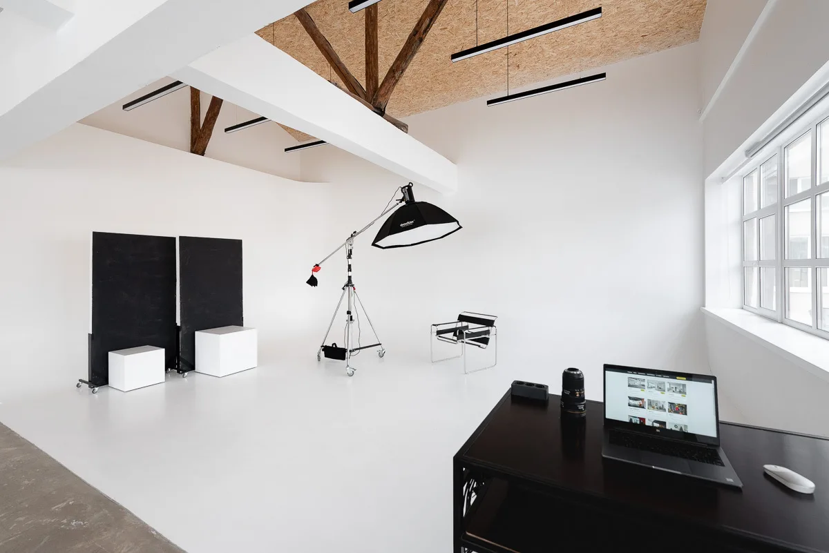 Аренда фотостудии LABORATORY Зал Б-17 в Екатеринбурге | Фото 