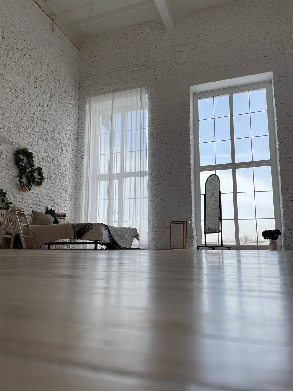 Аренда фотостудии ML PHOTOSTUDIO Зал L в Новосибирске | Фото 