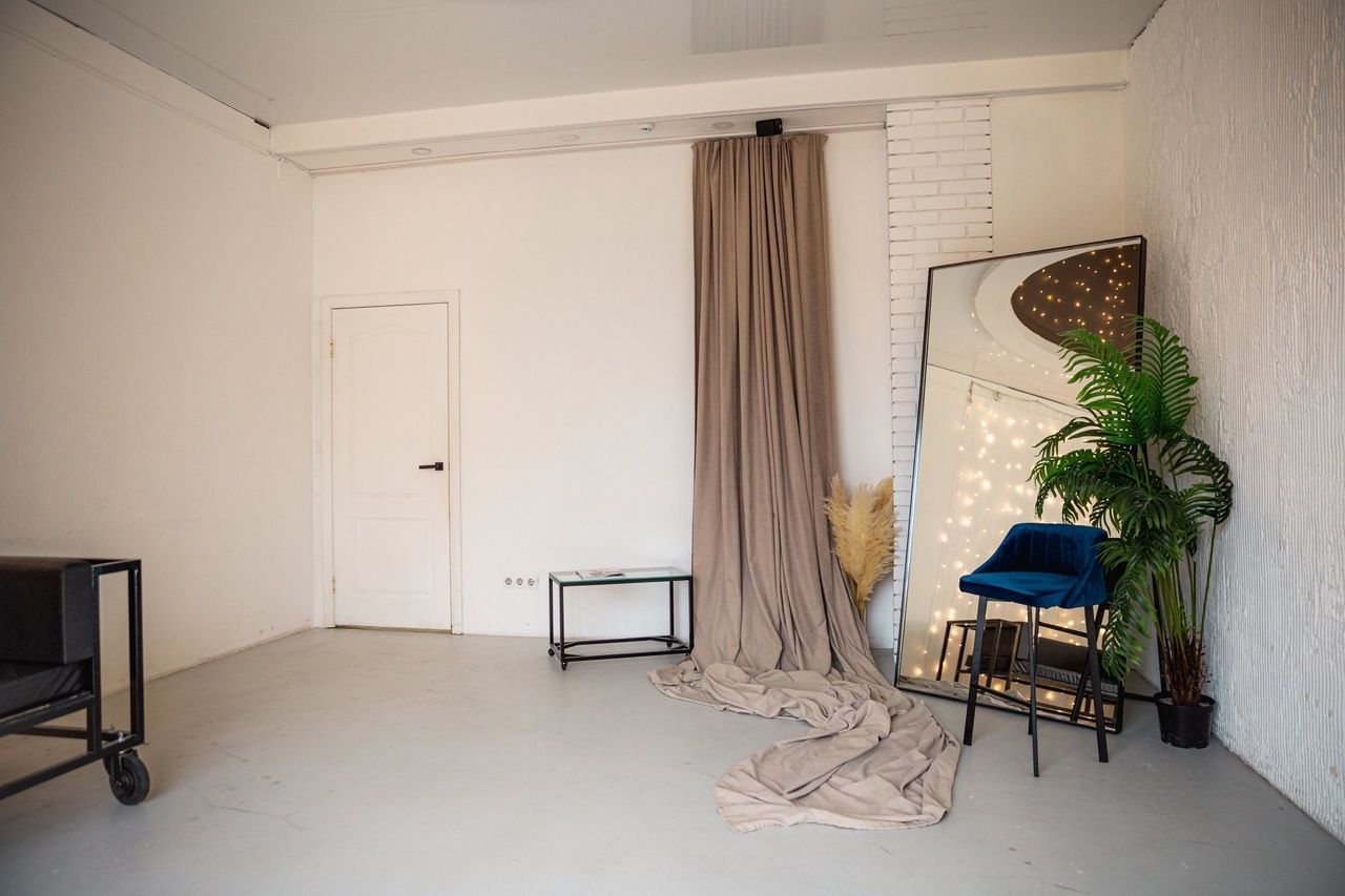 Аренда фотостудии The Mint Зал Loft Room в Чебоксарах | Фото 