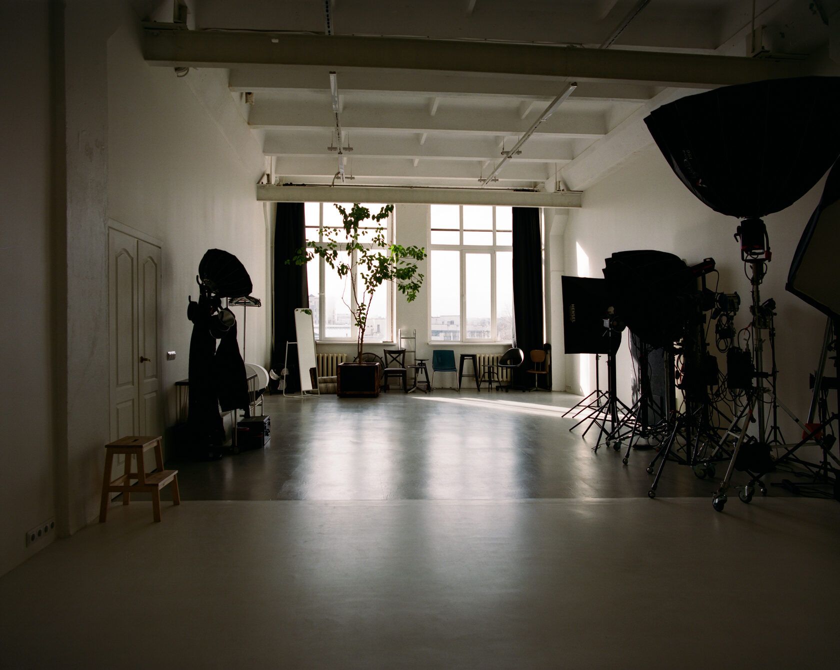 Аренда фотостудии ZARNICA STUDIO Зал Зал Циклорама в Минске | Фото 