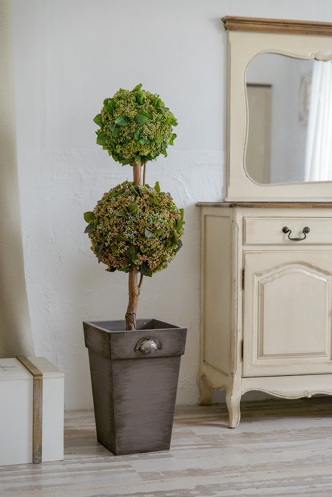 Аренда фотостудии White Garden Зал Основной в Екатеринбурге | Фото 