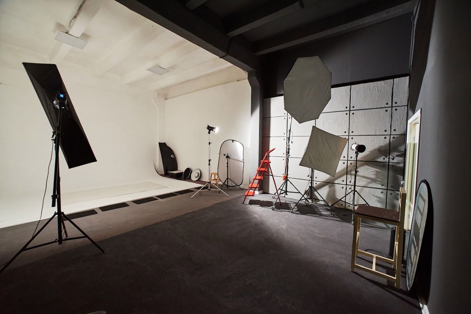 Аренда фотостудии MN Studio Зал Большой  в Барнауле | Фото 