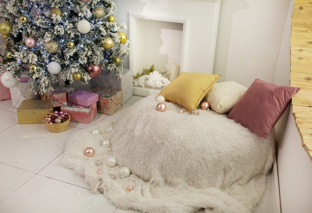 Аренда фотостудии  Black Milk studio Зал Снежный вальс в Волгограде | Фото 