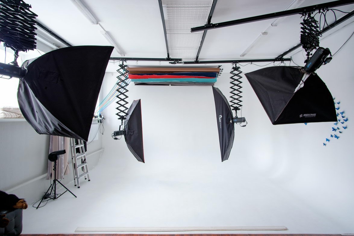 Аренда фотостудии Квадрат Зал Квадрат в Екатеринбурге | Фото 