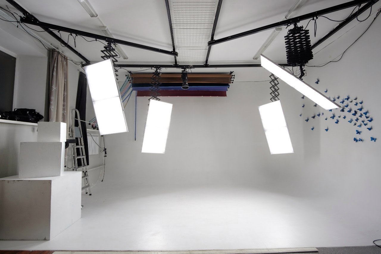 Аренда фотостудии Квадрат Зал Квадрат в Екатеринбурге | Фото 