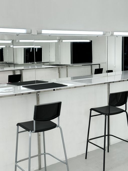 Аренда фотостудии LOFT Зал Визажные места В Ижевске | Фото 